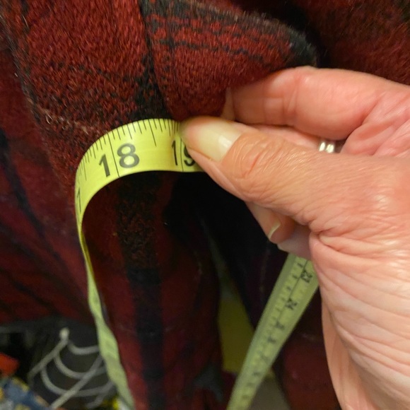 Wool Woman’s Red Plaid Winter Coat Size Medium Hunter Riding Casual Driver - Picture 7 of 10